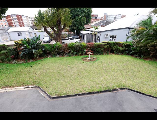 3 BEDROOM APARTMENT FOR SALE IN ESSENWOOD